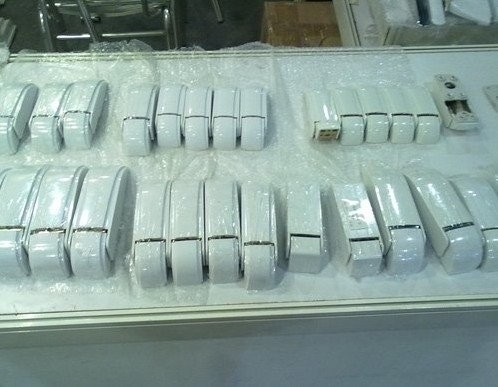 Acciaio e ABS maniglie Freezer cardini della porta con bianco o grigio coprono 80 L 150 L 200 L 250 L